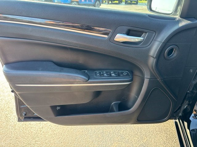 2016 Chrysler 300 Limited
