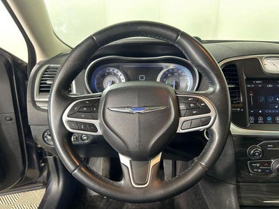 2017 Chrysler 300 Limited