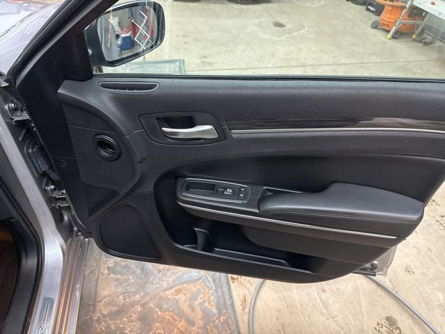 2016 Chrysler 300 Limited