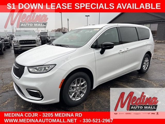 2026 Chrysler Pacifica Select