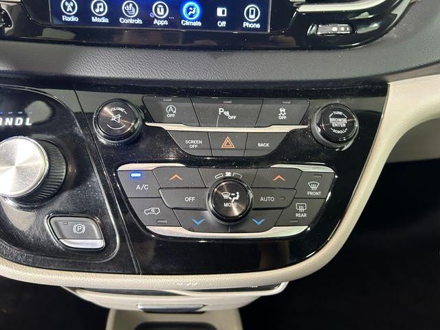 2017 Chrysler Pacifica Touring L