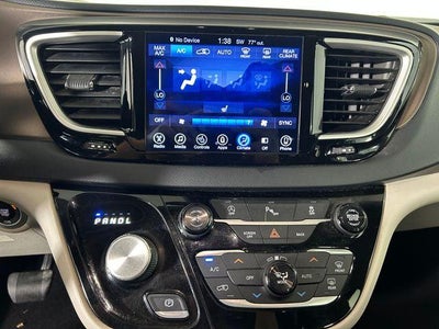 2017 Chrysler Pacifica Touring L