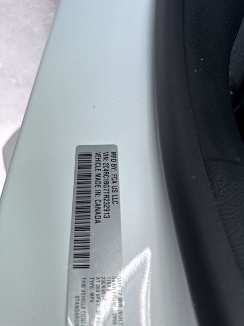 2026 Chrysler Pacifica Select