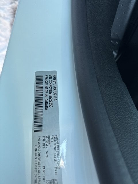2026 Chrysler Pacifica Select