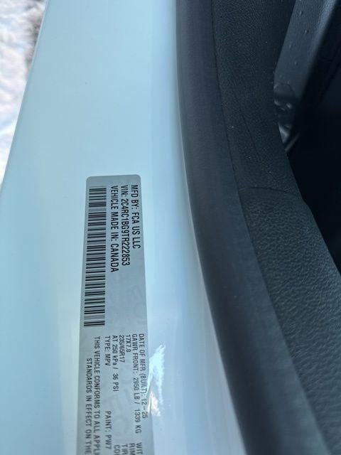 2026 Chrysler Pacifica Select