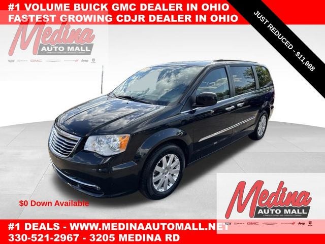 2016 Chrysler Town & Country Touring