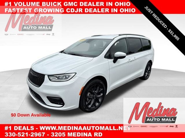 2023 Chrysler Pacifica Touring L