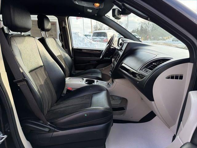 2020 Dodge Grand Caravan SXT