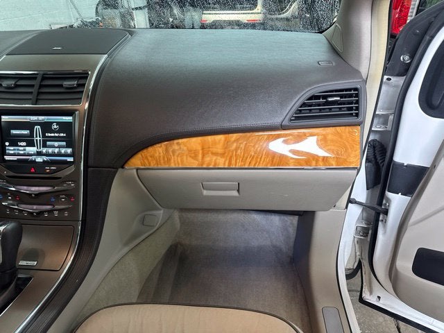 2015 Lincoln MKX Base