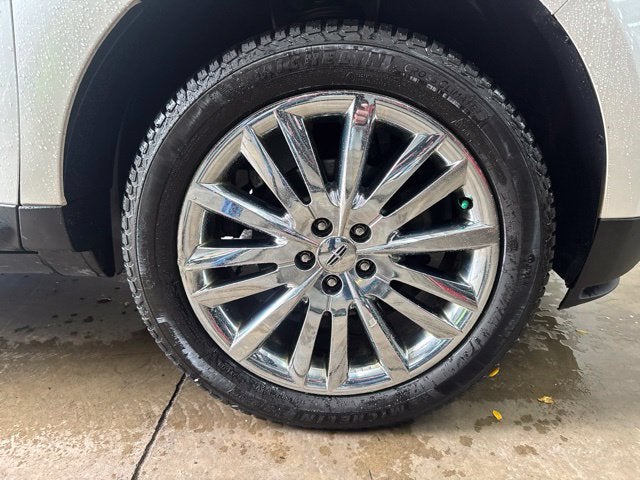 2015 Lincoln MKX Base