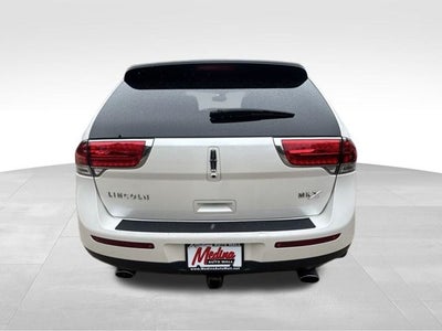 2015 Lincoln MKX Base