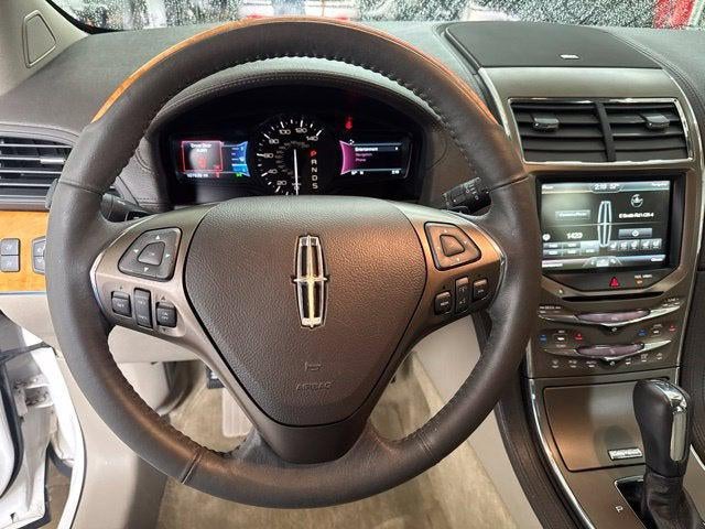 2015 Lincoln MKX Base