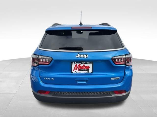 2022 Jeep Compass Latitude Lux