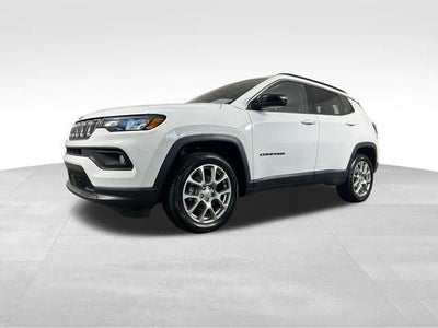 2022 Jeep Compass Latitude Lux