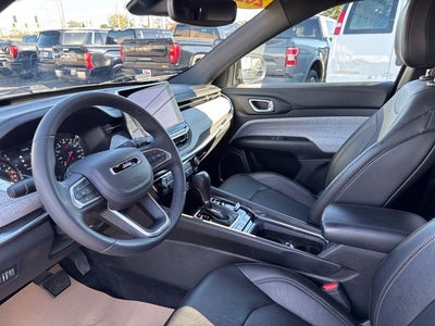 2023 Jeep Compass Latitude Lux