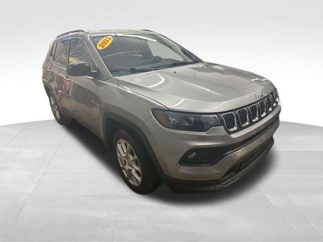 2023 Jeep Compass Latitude Lux