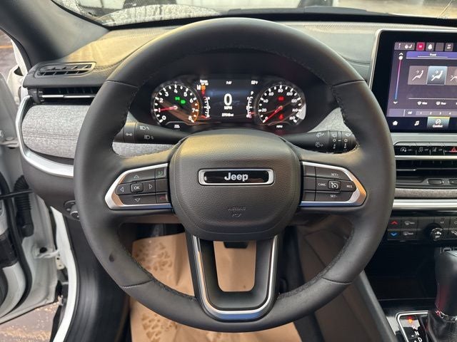 2023 Jeep Compass Latitude Lux