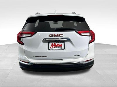 2022 GMC Terrain SLT