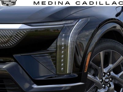 2025 Cadillac OPTIQ Luxury 2