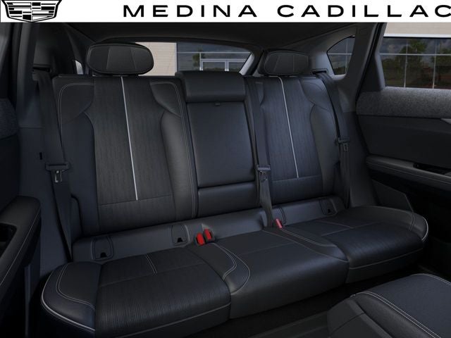 2025 Cadillac OPTIQ Luxury 2