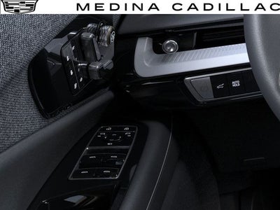 2025 Cadillac OPTIQ Luxury 2