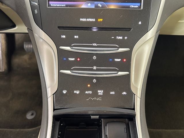 2015 Lincoln MKZ Base