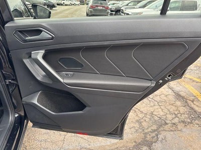 2024 Volkswagen Tiguan 2.0T SE R-Line Black