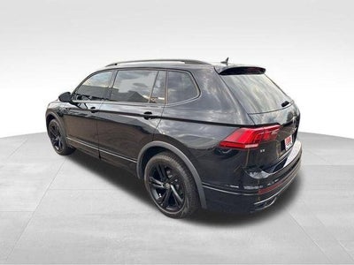 2024 Volkswagen Tiguan 2.0T SE R-Line Black