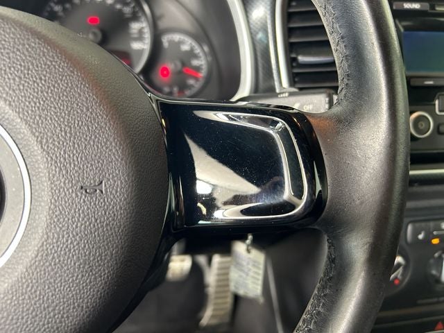 2012 Volkswagen Beetle 2.0 TSi