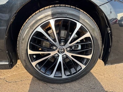 2019 Toyota Camry SE