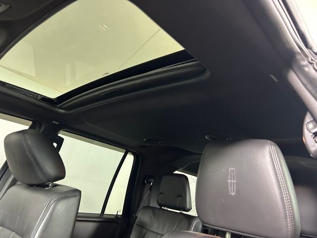 2014 Lincoln Navigator Base