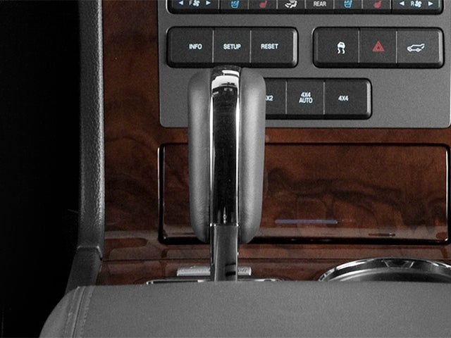 2014 Lincoln Navigator Base