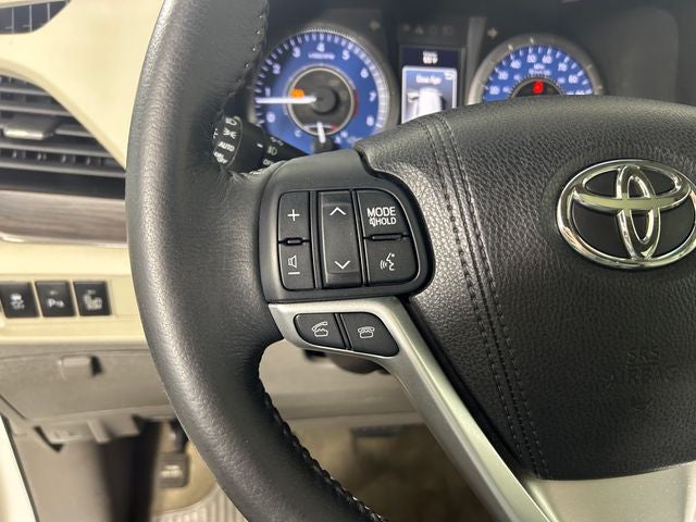 2016 Toyota Sienna XLE 7 Passenger