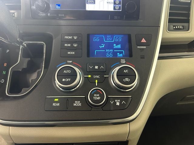 2016 Toyota Sienna XLE 7 Passenger