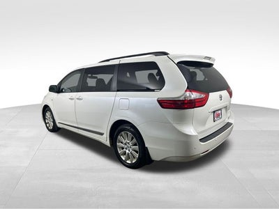 2016 Toyota Sienna XLE 7 Passenger