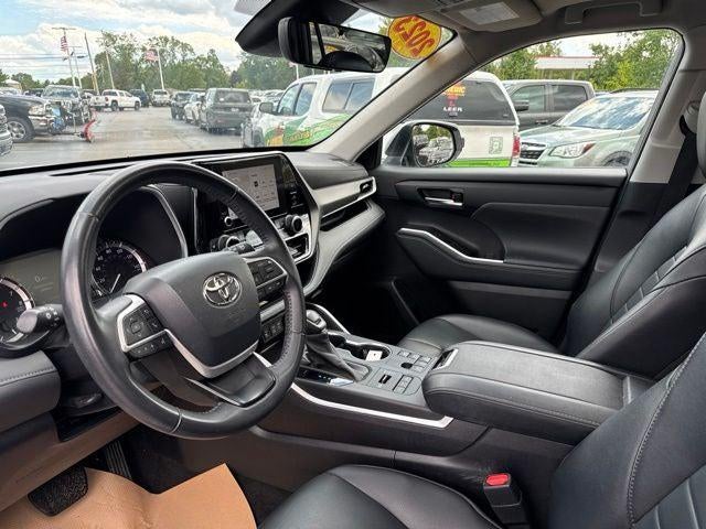 2023 Toyota Highlander XLE