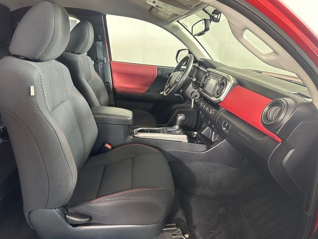 2016 Toyota Tacoma SR5