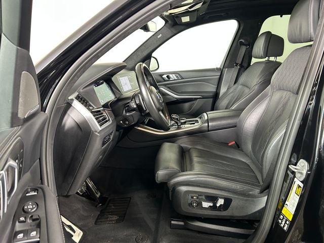 2022 BMW X5 M50i