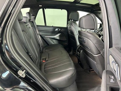 2022 BMW X5 M50i