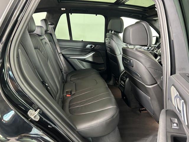2022 BMW X5 M50i