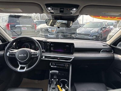 2022 Kia K5 EX