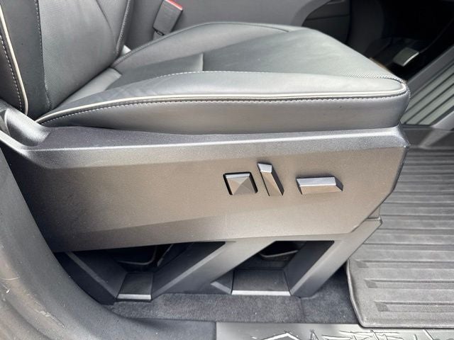 2024 Tesla Cybertruck Cyberbeast