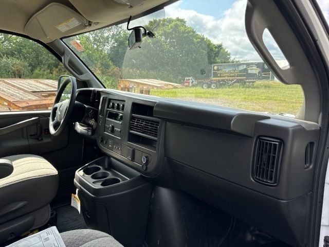 2025 GMC Savana 3500 Work Van