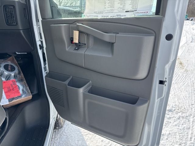 2026 GMC Savana 3500 Work Van