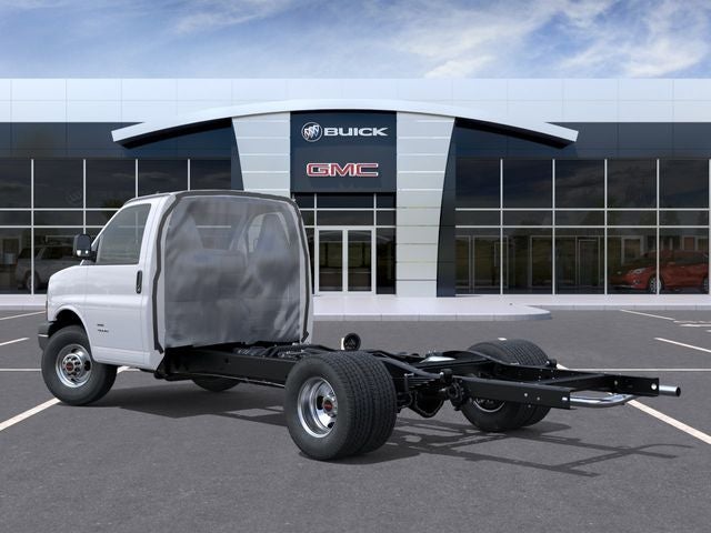 2025 GMC Savana 3500 Work Van