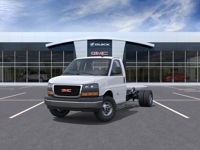 2025 GMC Savana 3500 Work Van