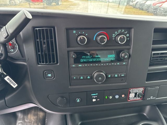 2025 GMC Savana 3500 Work Van