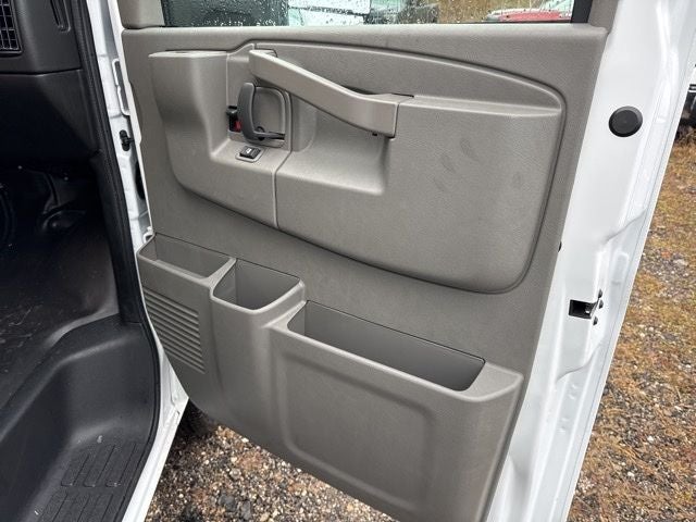 2025 GMC Savana 3500 Work Van