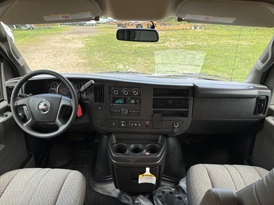 2025 GMC Savana 3500 Work Van