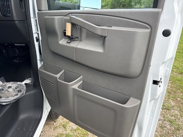 2025 GMC Savana 3500 Work Van